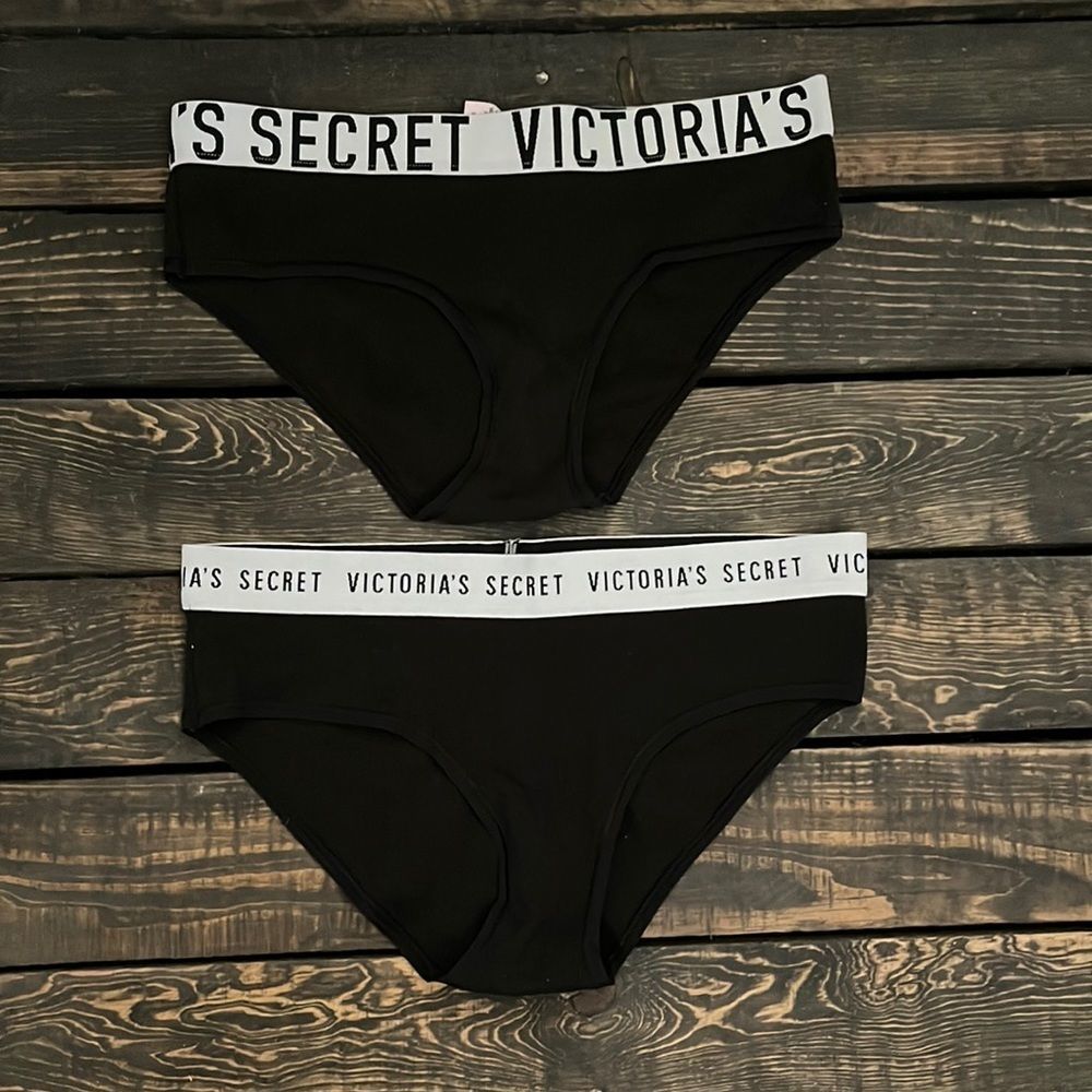 Victorias Secret logo 2 hipster ribbed panties Med